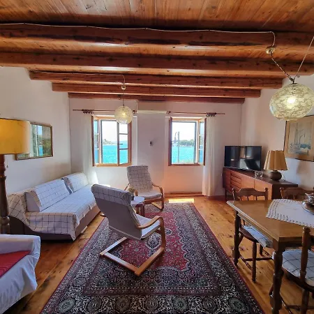 Apartment Ruzica *